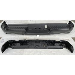 DODGE TRUCKS & VANS DODGE/PU (R1500) REAR STEP BMP ASSY BLACK/PTM (W/4 PK SENSOR)(DUAL EXHAUST) OEM#68404438AB-PFM 2019-2022 PL#CH1103140
