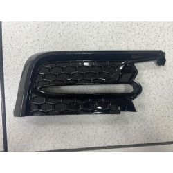 TOYOTA COROLLA SEDAN FOG LAMP COVER RIGHT (Passenger Side) PTD-BLACK (SE/XSE)(W/NIGHTSHADE)(NA BUILT) **CAPA** OEM#8148102C30 2020-2022 PL#TO1039269C