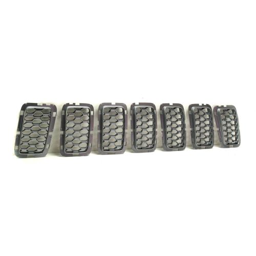 JEEP GRAND CHEROKEE GRILLE INNER MESH PAINTED-CHR (7pcs) (SUMMIT) OEM#6NZ02SZ7AA 2017-2021 PL#CH1201114
