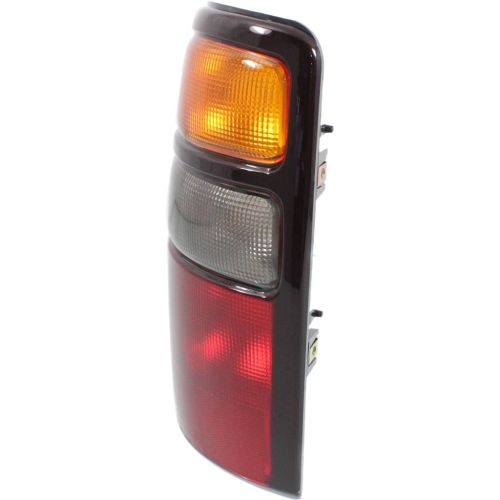 GM TRUCKS & VANS SUBURBAN (CHEVY) TAIL LAMP UNIT LEFT (Driver Side) (2nd DESIGN)(W/BLK TRIM) OEM#15832091 2004-2006 PL#GM2800170