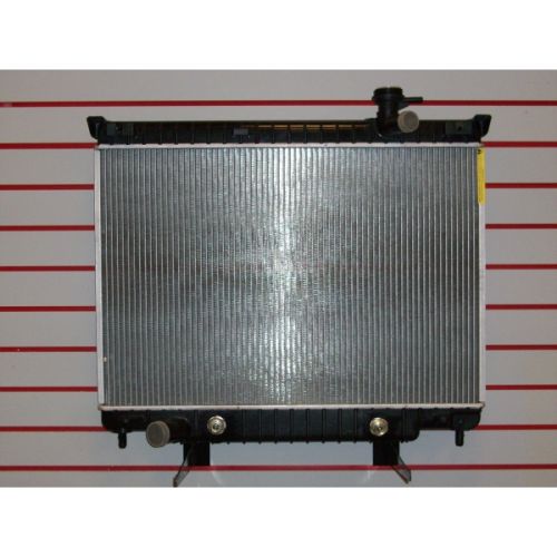 OLDSMOBILE BRAVADA RADIATOR 4.2/V6 OEM#15196385 2002-2004 PL#GM3010420
