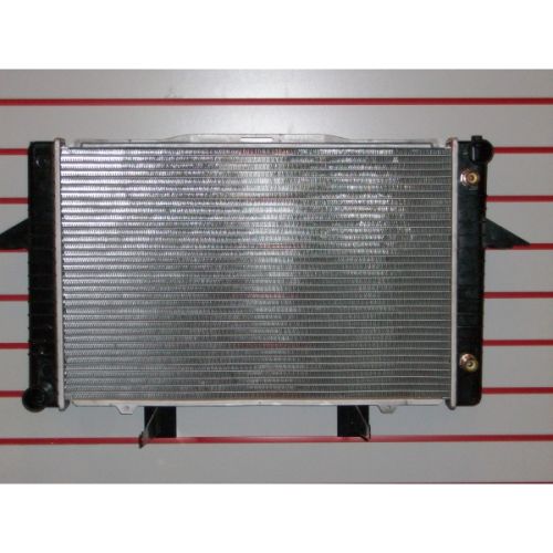 VOLVO VOLVO S70 RADIATOR 2.4L/L5 (W/TOC W/O OC)(W/O TURBO) OEM#86037678 1998-2000 PL#VO3010110