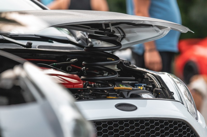Everything You Need to Know About Installing a Car Hood