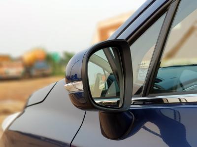 All You Need to Know About Replacing a Car Side Mirror